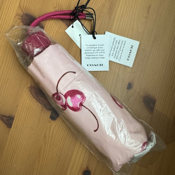 🍒 Coach Mini Umbrella In Cherry Print - Picture 3 of 4